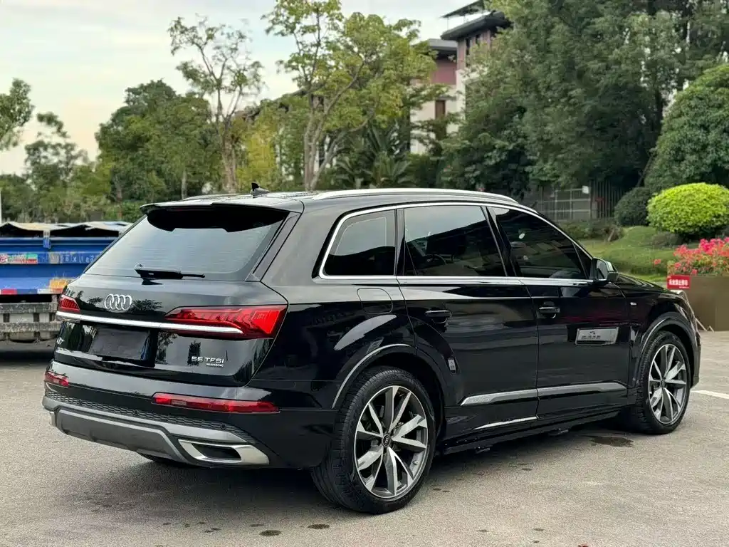 Audi Q7 2022 55 TFSI quattro S line Sport