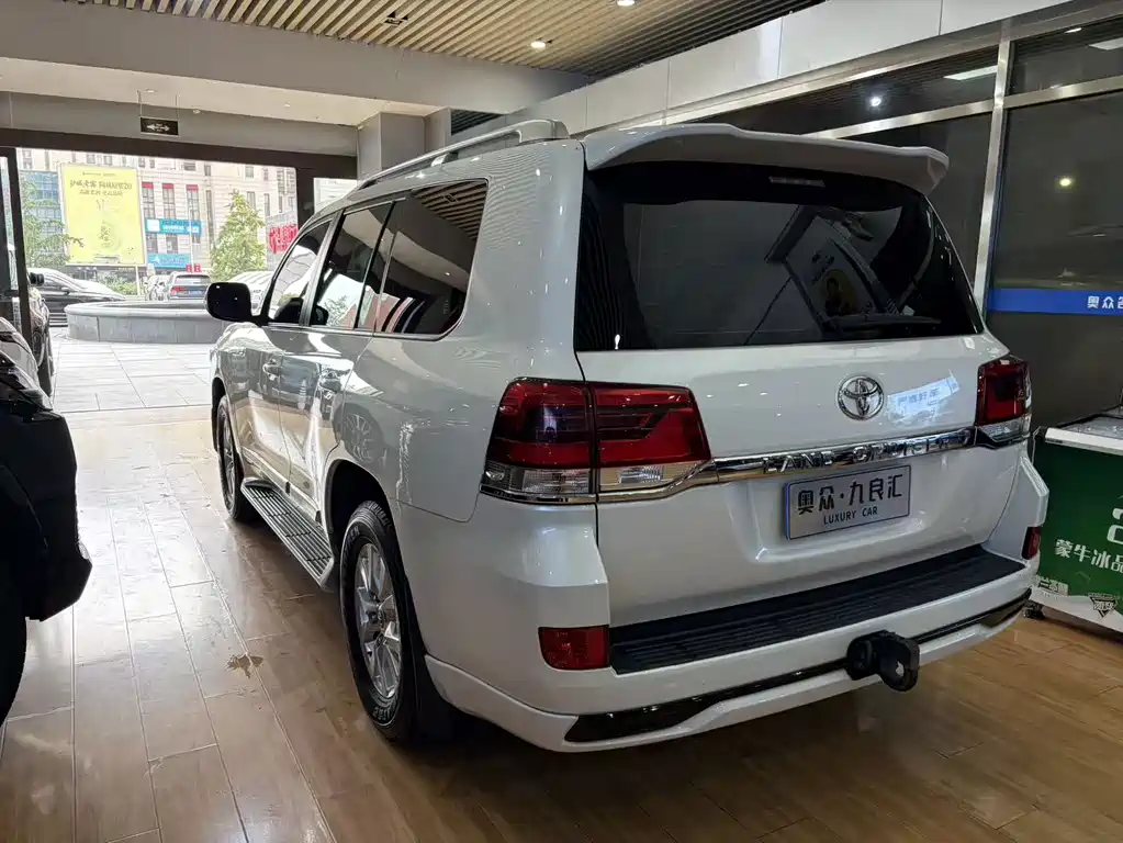 Toyota Land Cruiser — миниатюра 15