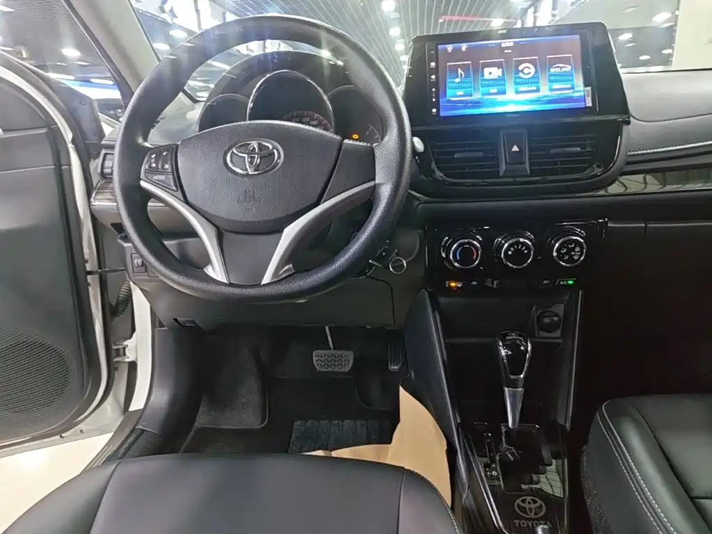 Toyota Vios FS — миниатюра 13