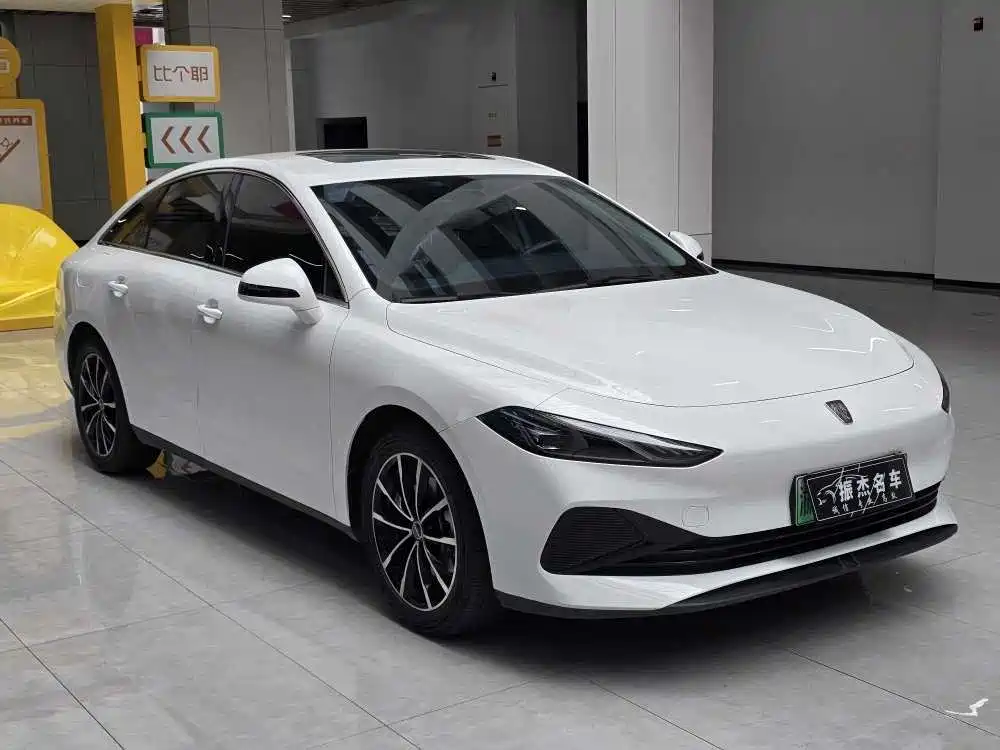 Roewe D7 2023 DMH 125km
