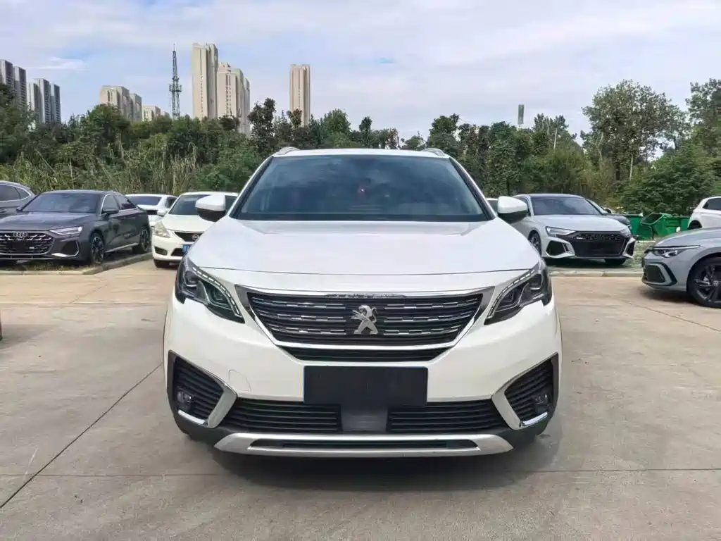 Peugeot 5008 — миниатюра 2