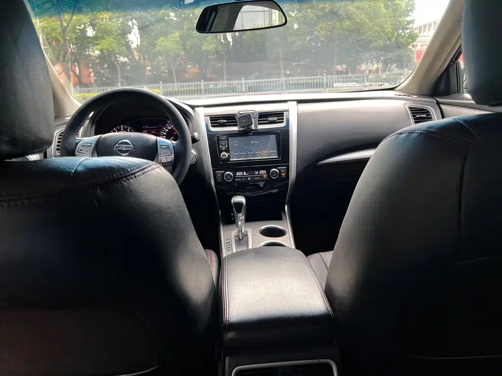 Nissan Teana — миниатюра 13