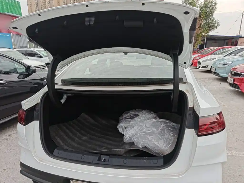 BYD Qin L — миниатюра 19
