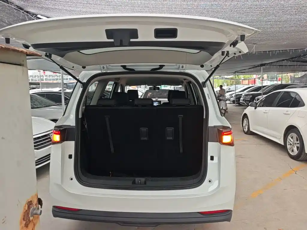 Wuling Jiachen — миниатюра 19