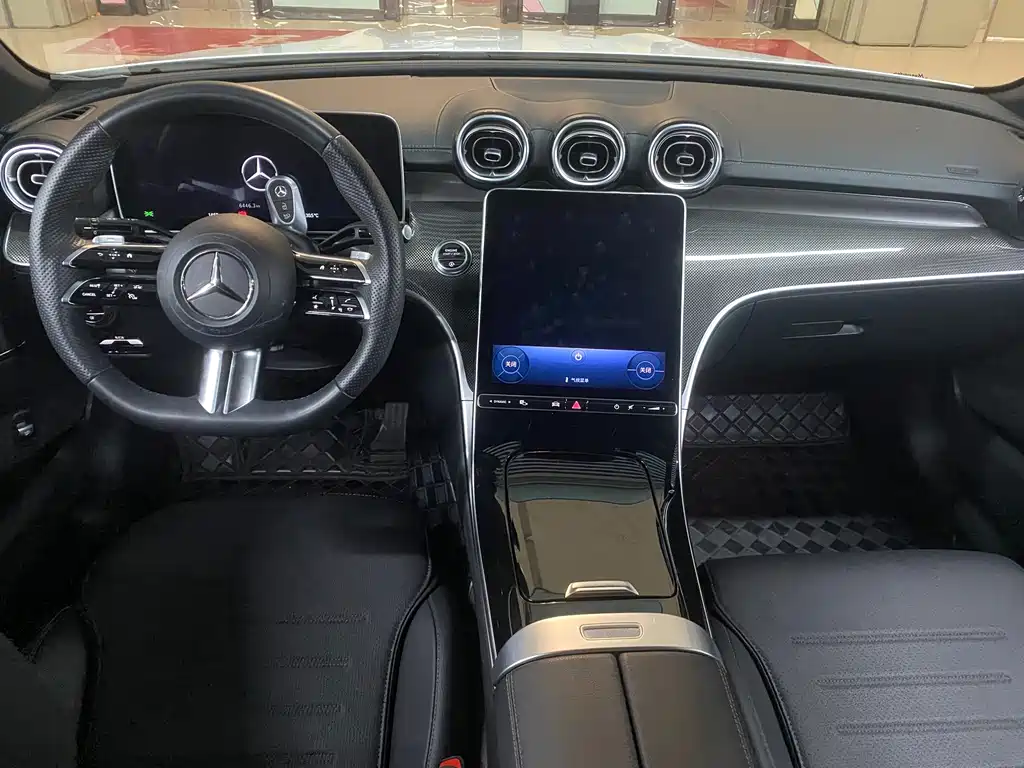 Mercedes-Benz C-Class — миниатюра 15