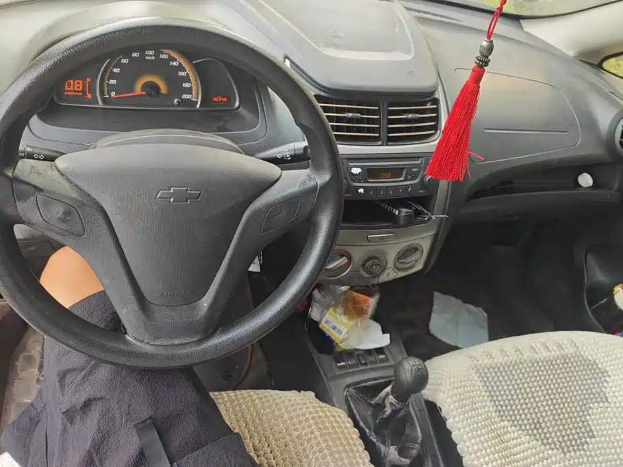 Chevrolet Sail — миниатюра 12