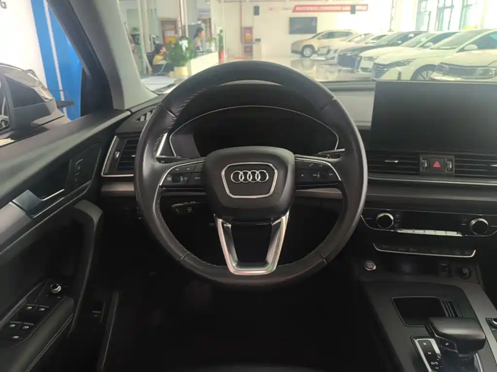 Audi Q5L — миниатюра 11