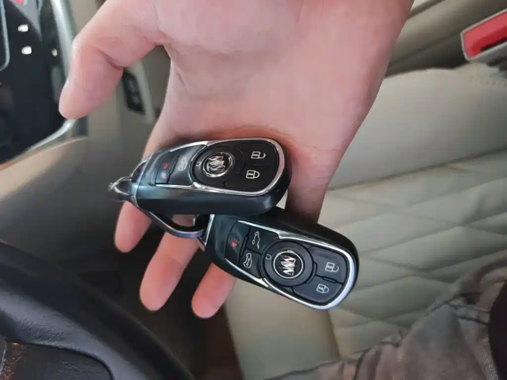 Buick GL8 — миниатюра 9