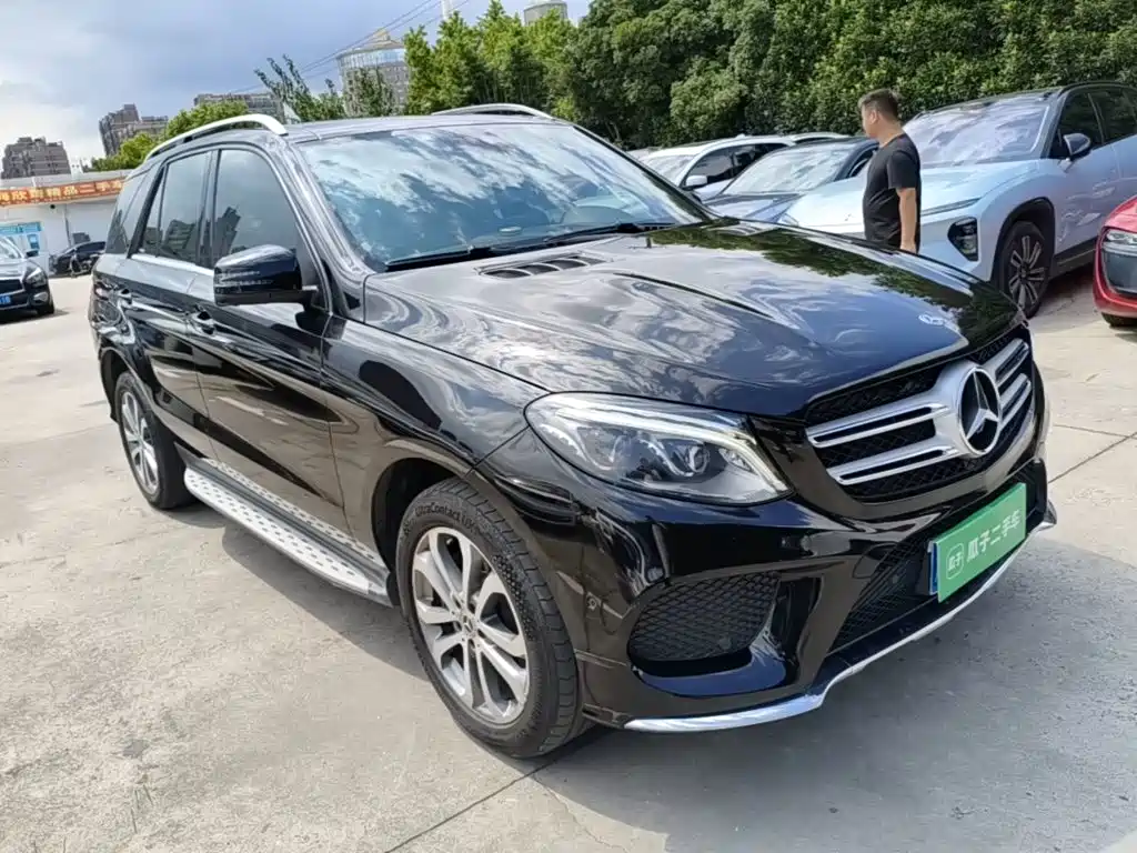 Mercedes-Benz GLE (Import) — миниатюра 4