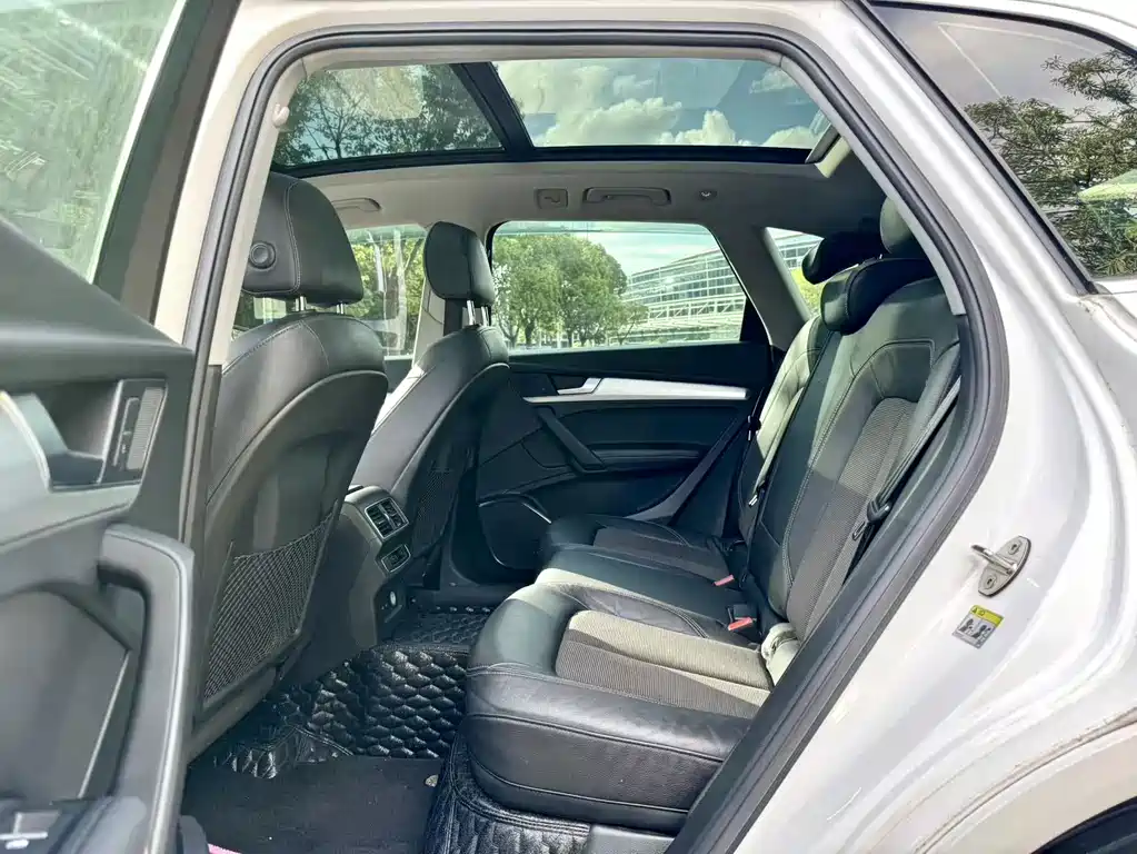 Audi Q5L — миниатюра 4