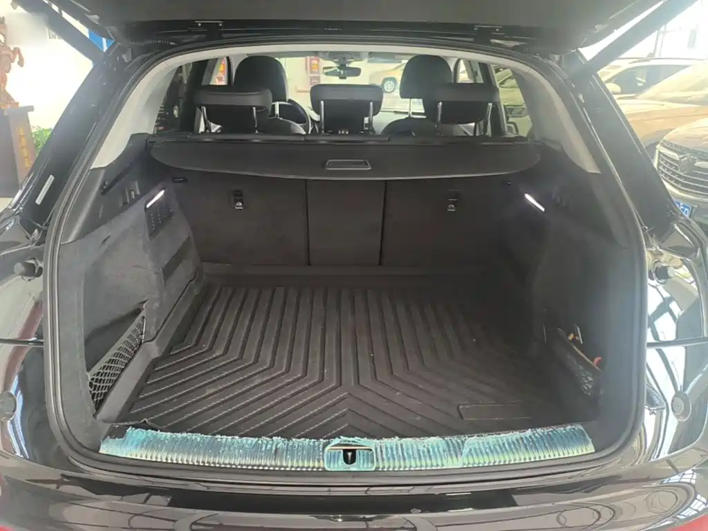 Audi Q5L — миниатюра 19