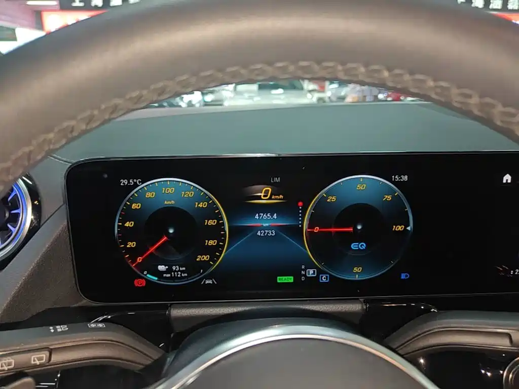 Mercedes-Benz EQA — миниатюра 12