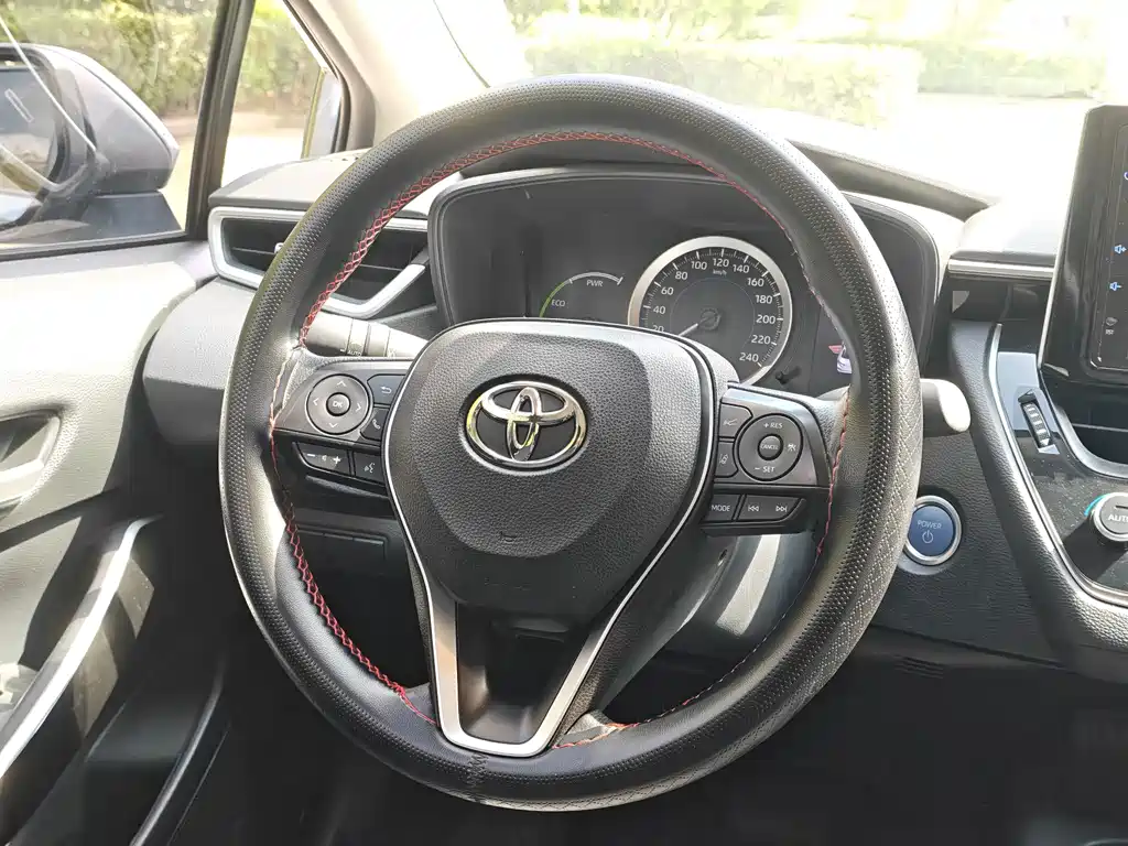 Toyota Corolla — миниатюра 10