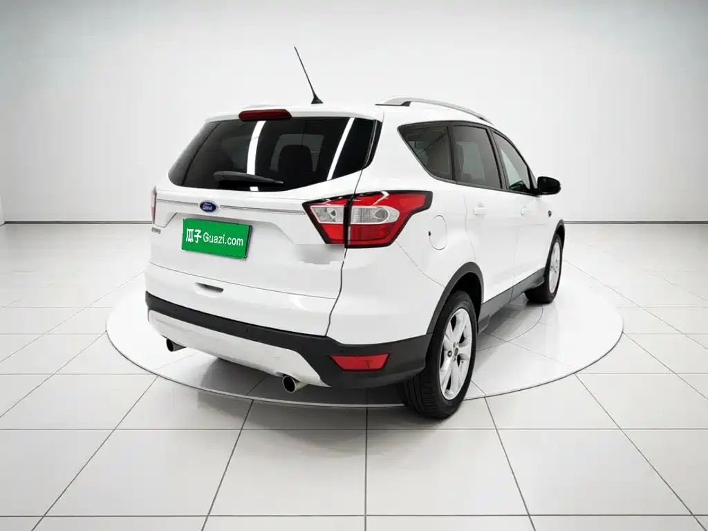 Ford Kuga — миниатюра 6