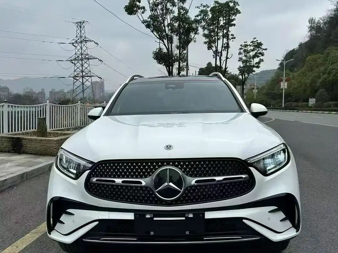 奔驰GLC 2024款 GLC 260 L 4MATIC 豪华型 5座 2024