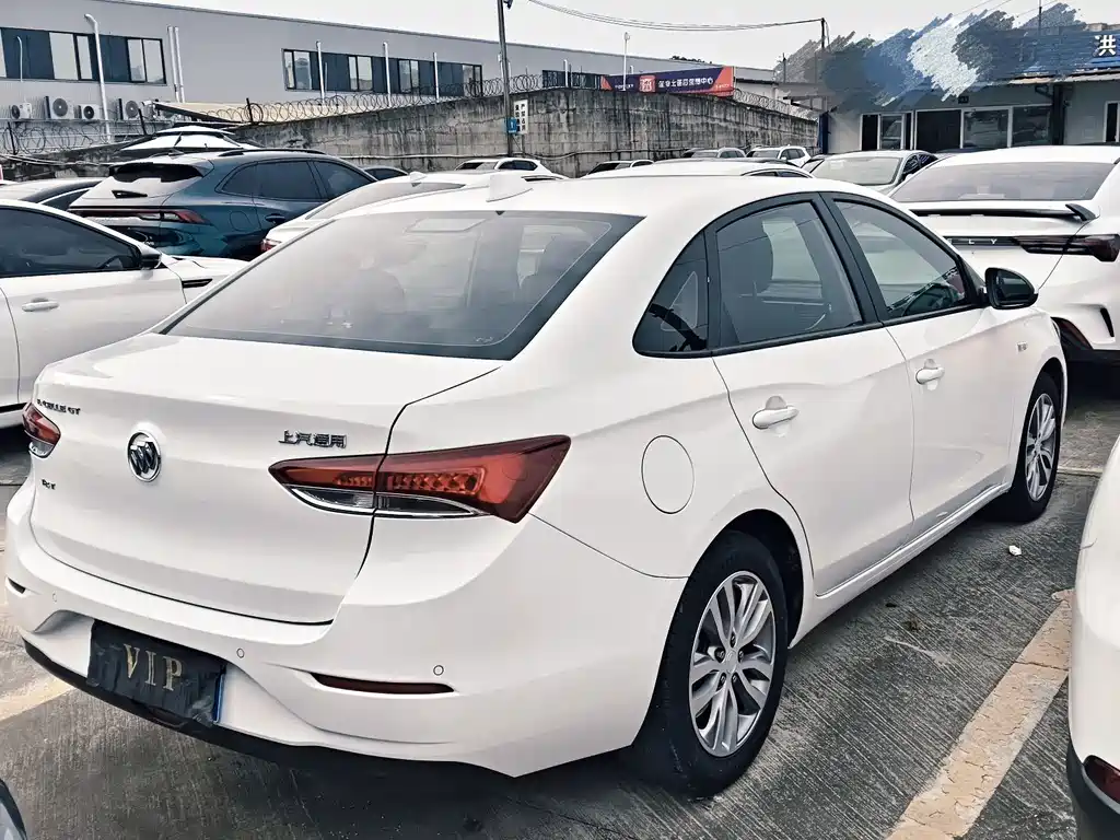 Buick Excelle — миниатюра 13