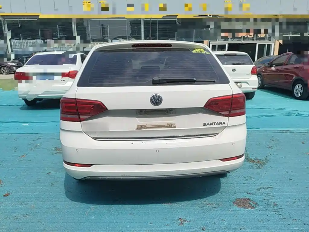 Volkswagen Santana — миниатюра 6