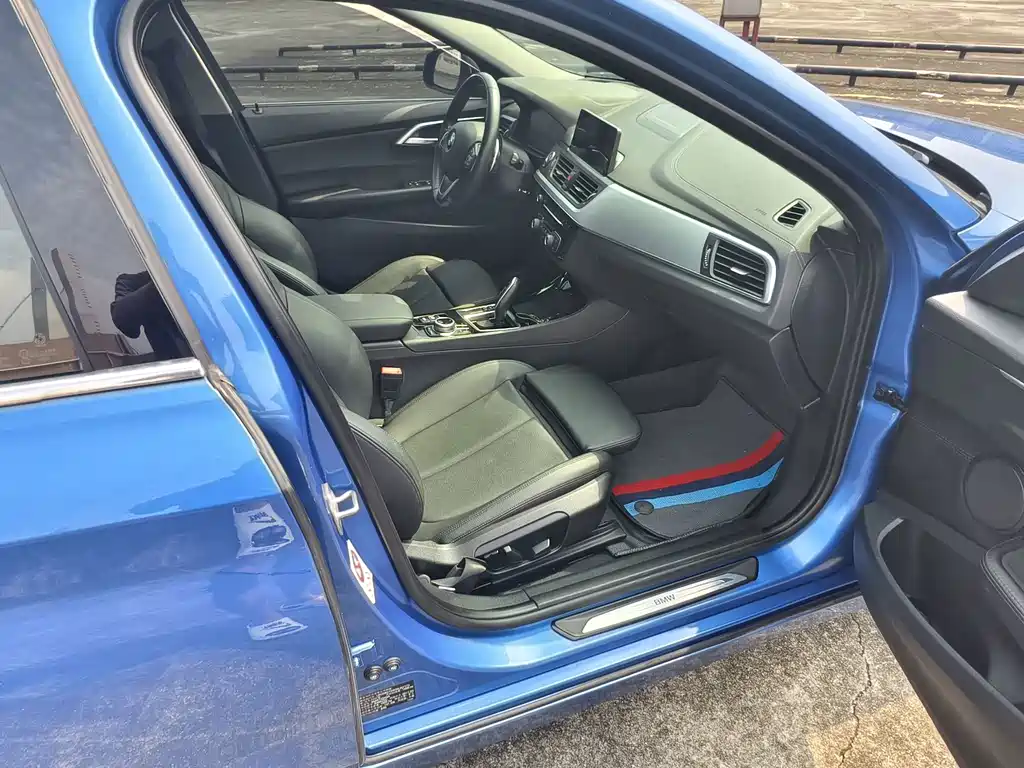 BMW 1 Series — миниатюра 12