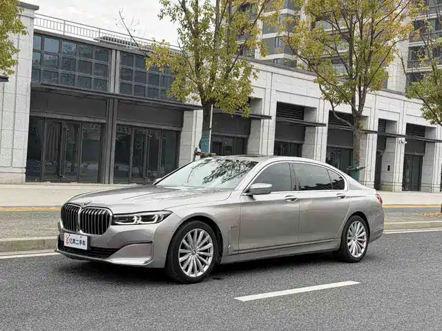 BMW 7 SERIES