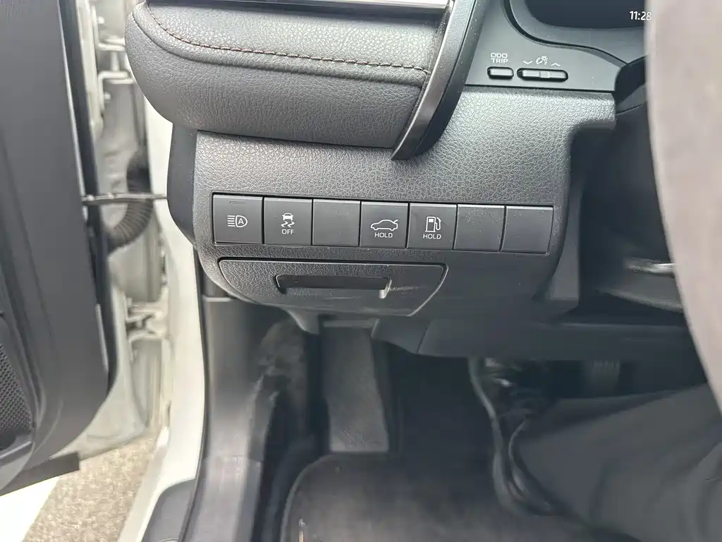 Toyota Camry — миниатюра 14