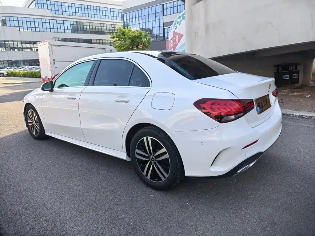 Mercedes-Benz A-Class — миниатюра 6