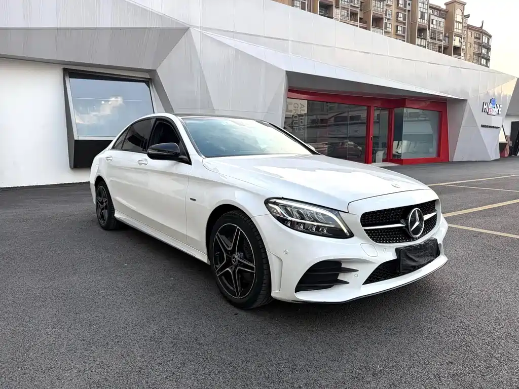 Mercedes-Benz C-Class — миниатюра 3
