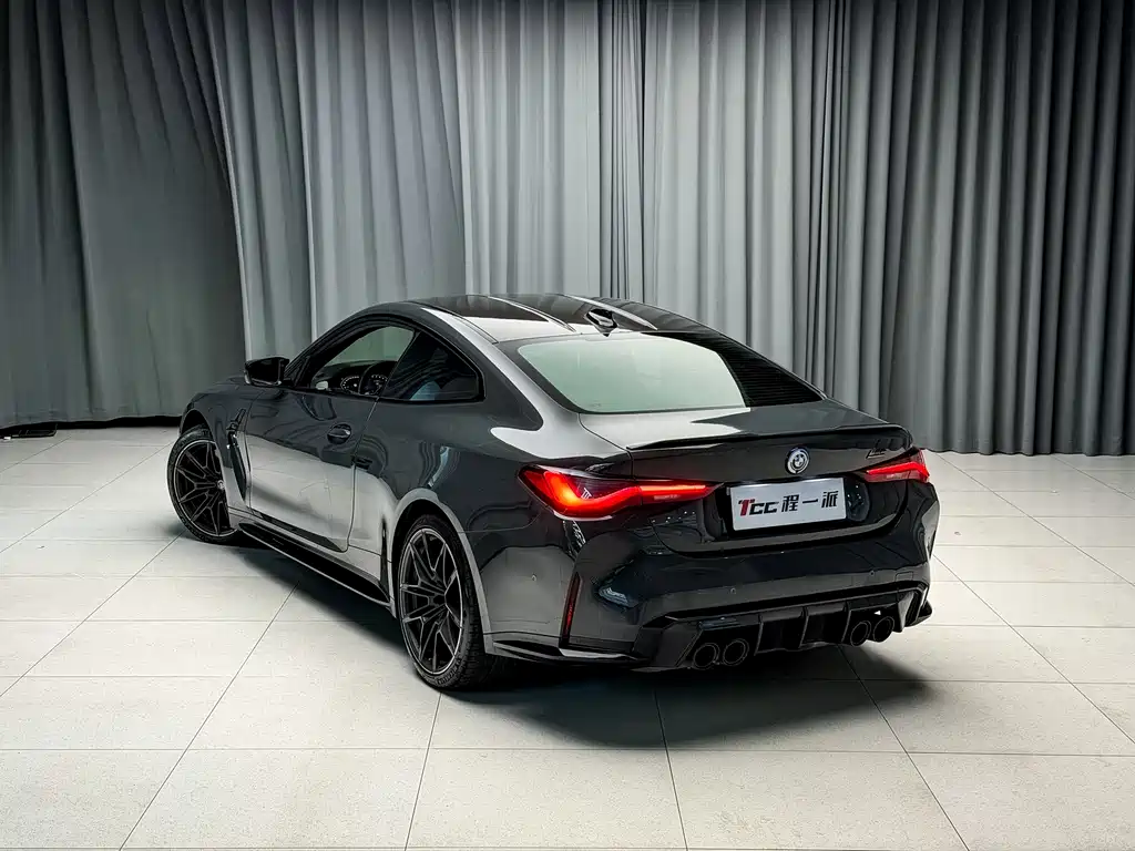 BMW M4 2022 M4 M xDrive