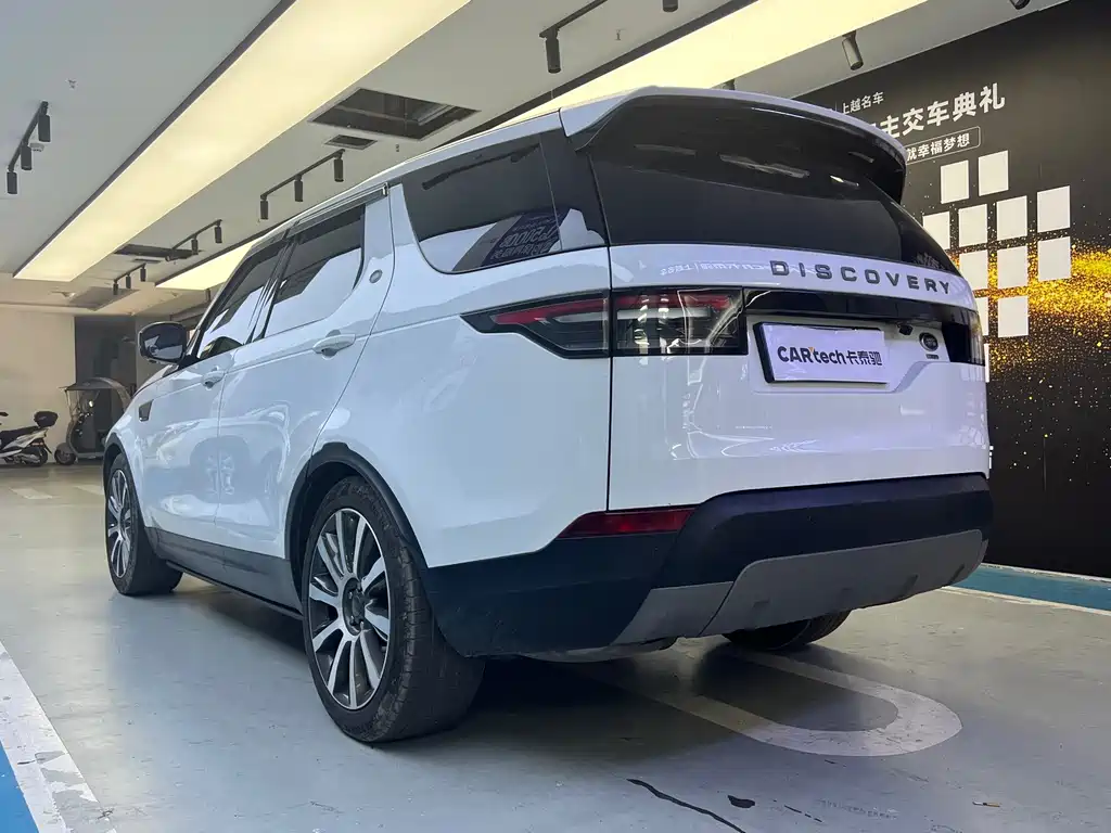 Land Rover Discovery — миниатюра 6