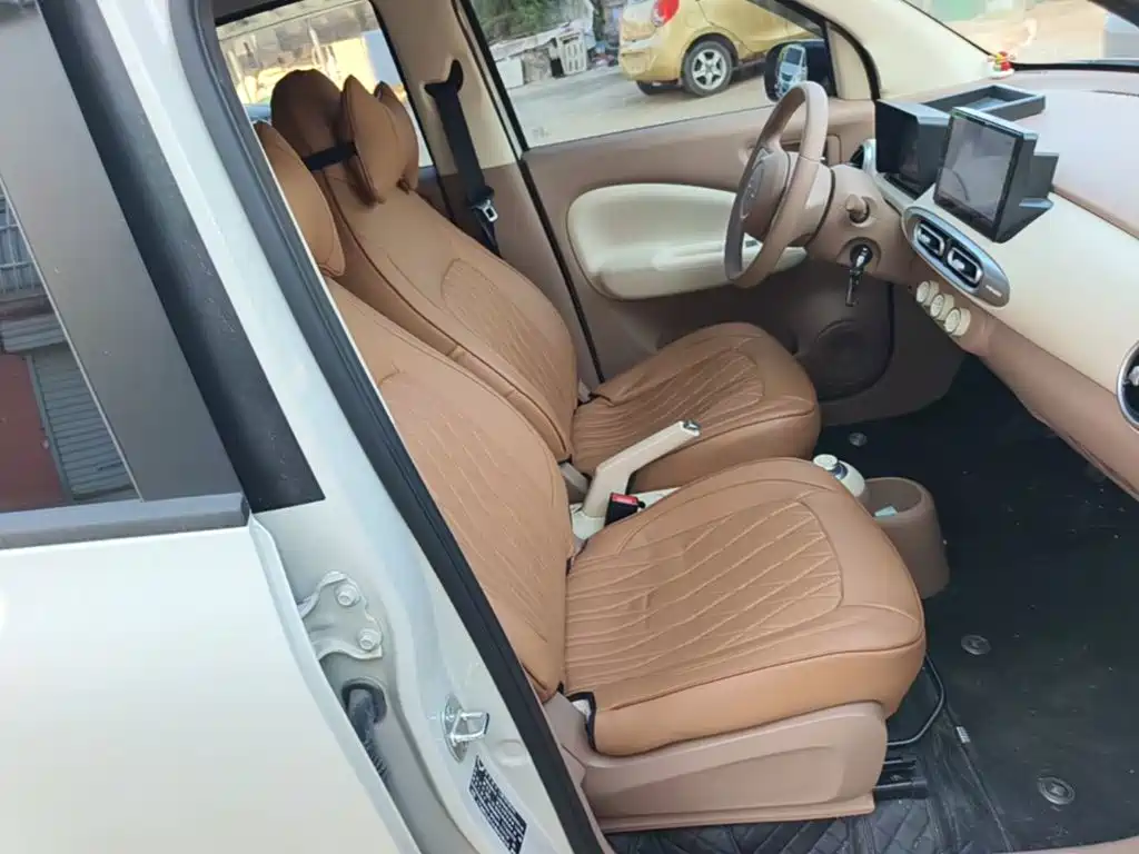 Wuling MINIEV — миниатюра 25
