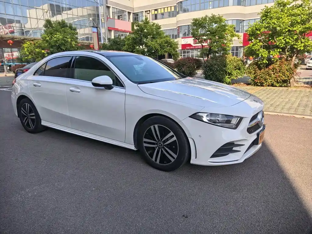 Mercedes-Benz A-Class — миниатюра 2