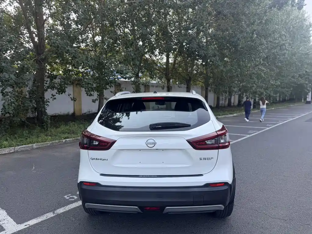 Nissan Qashqai — миниатюра 5
