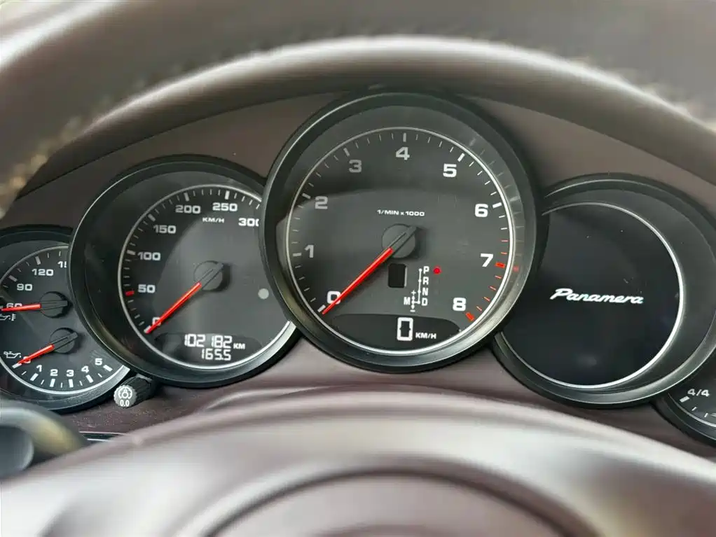 Porsche Panamera — миниатюра 10