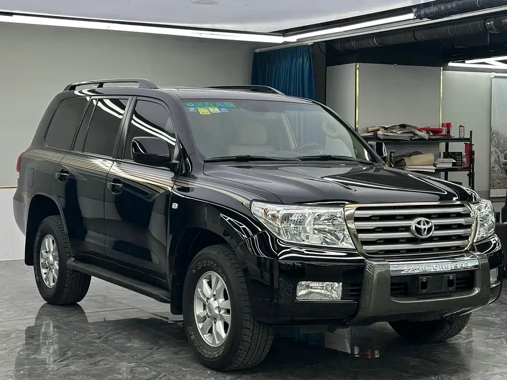 Toyota Land Cruiser — миниатюра 3