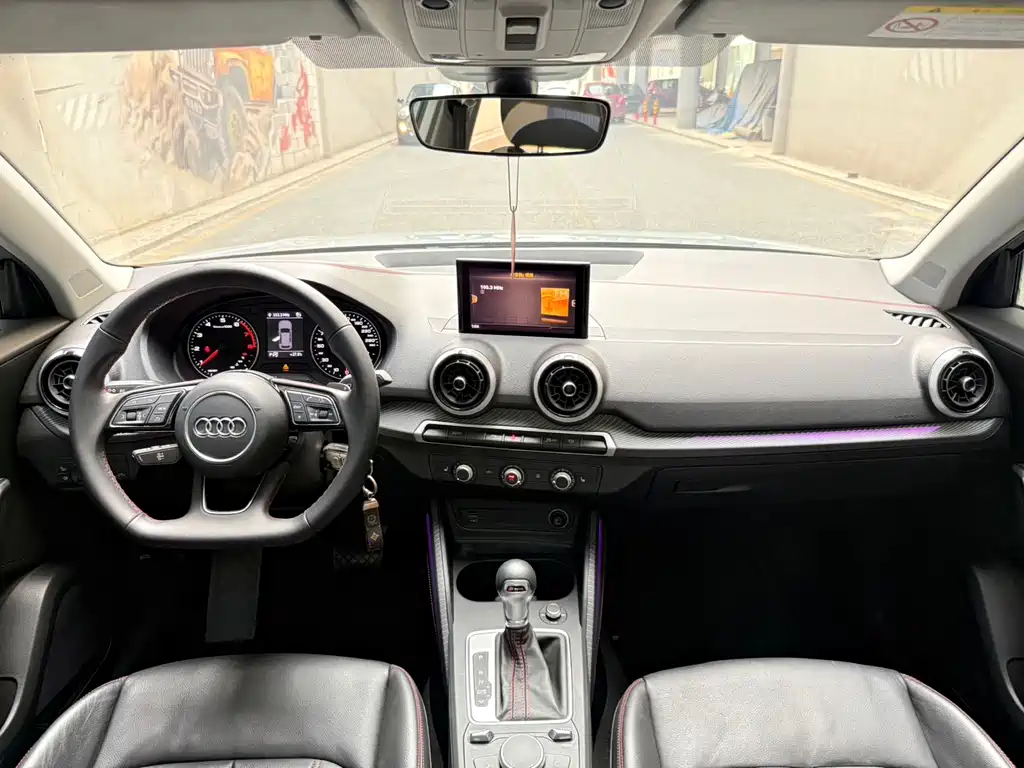 Audi Q2L — миниатюра 8