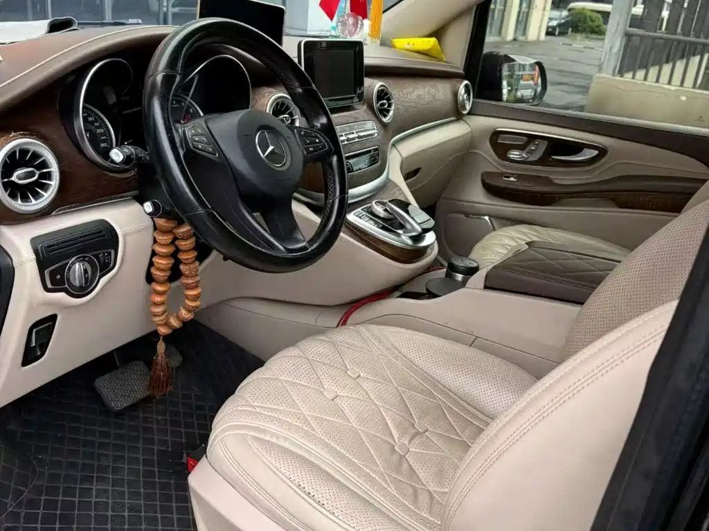 Mercedes-Benz 奔驰V级(进口) — миниатюра 3