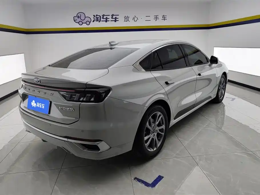 Ford Mondeo 2023 EcoBoost 180 Luxury