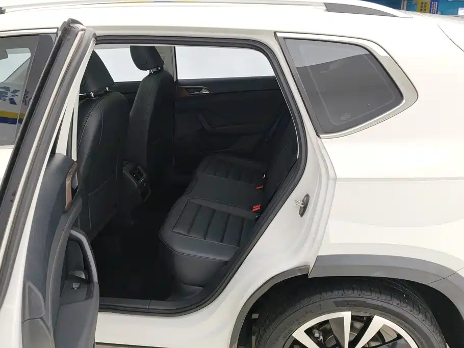 Volkswagen Tharu XR 280TSI 2WD Luxury Edition, фото 11