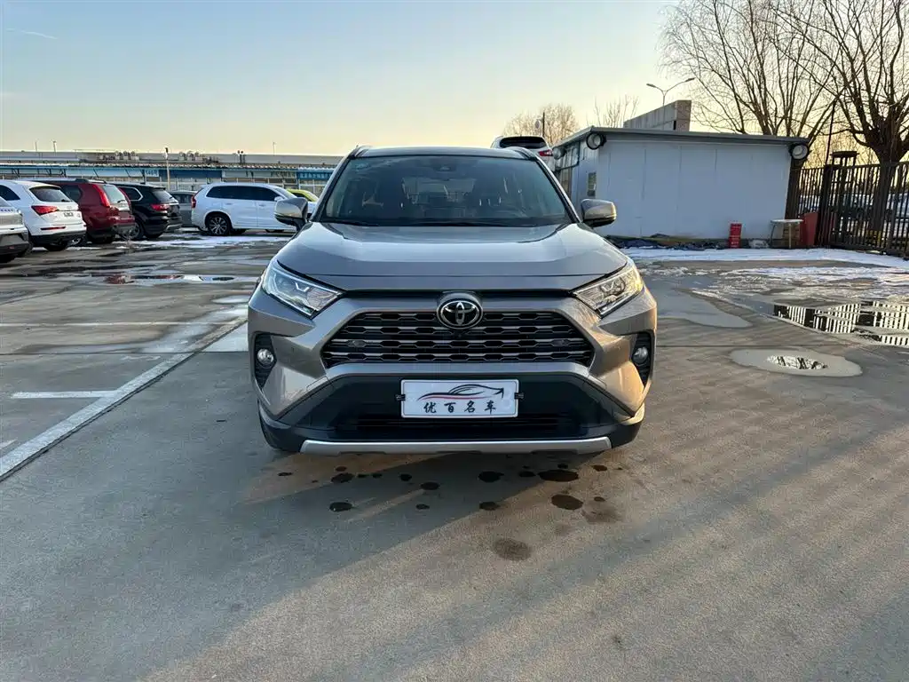 TOYOTA RAV4 RONGFANG