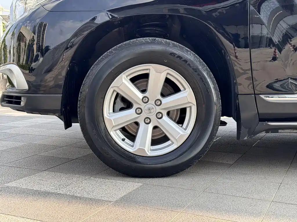 Toyota Highlander — миниатюра 15