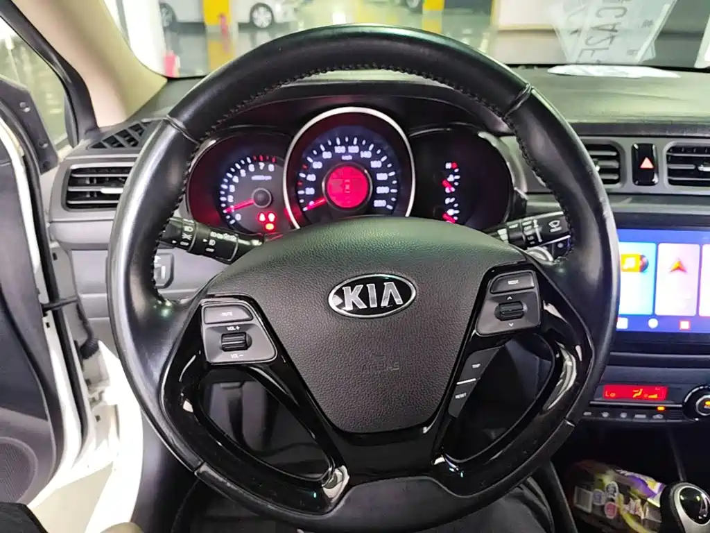 Kia K2 — миниатюра 11