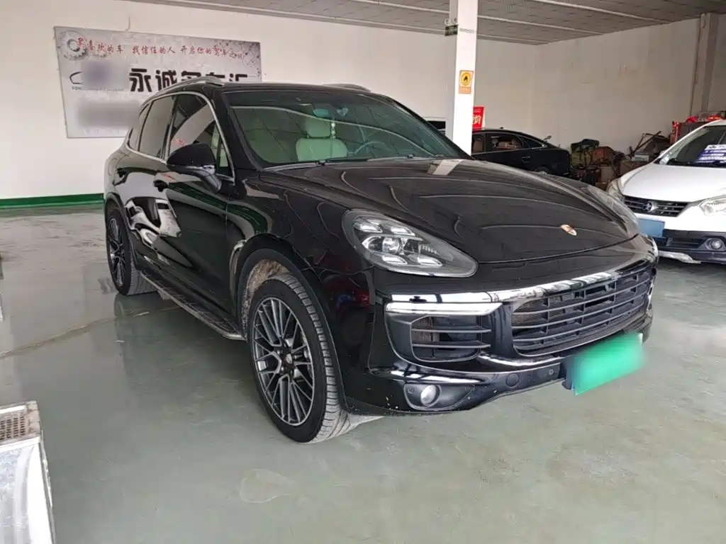 Porsche Cayenne — миниатюра 4