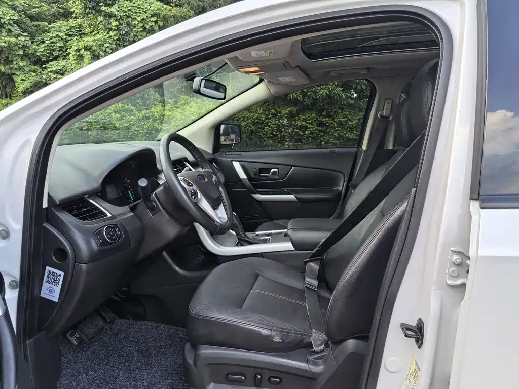 Ford Edge (Import) — миниатюра 12