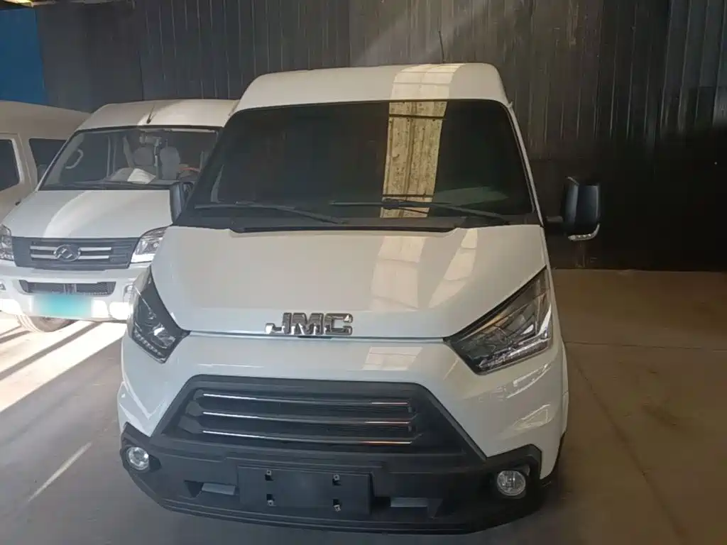 JMC Tesla — миниатюра 3