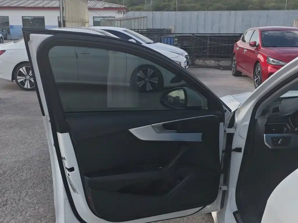 Audi A4L — миниатюра 8