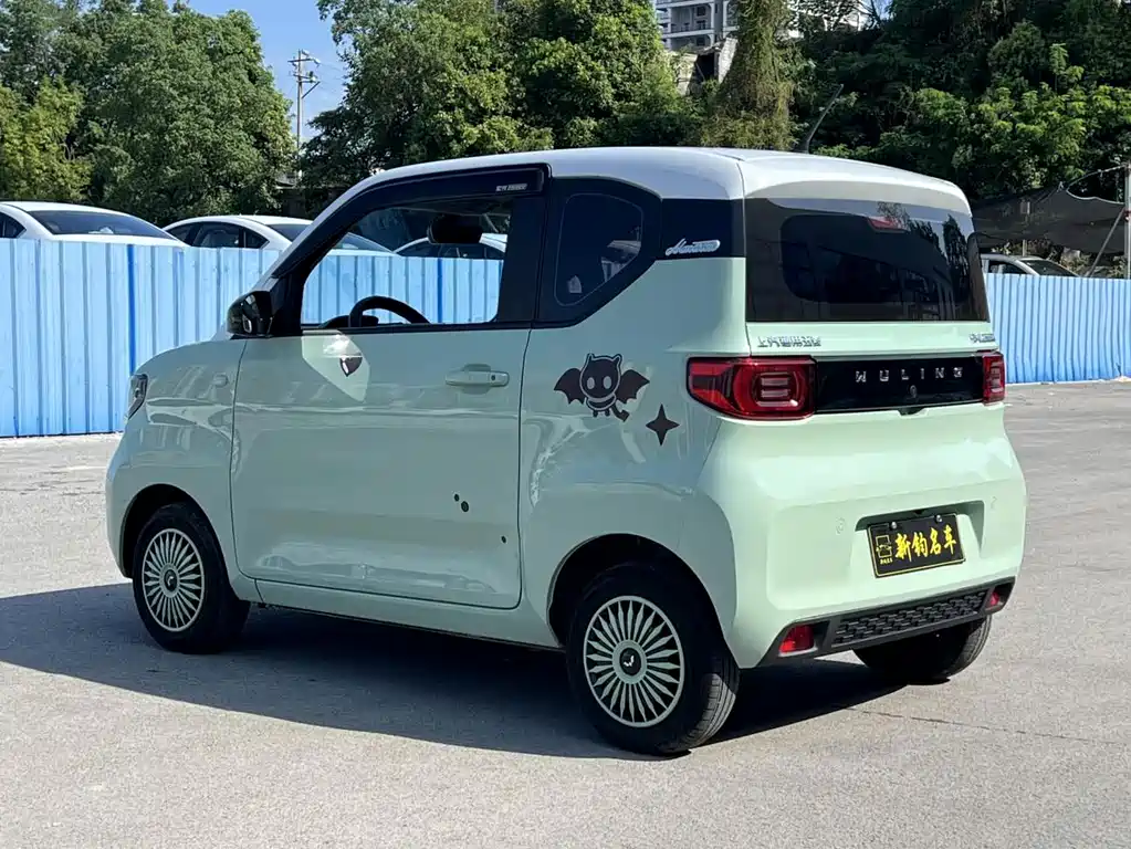 Wuling MINIEV — миниатюра 11