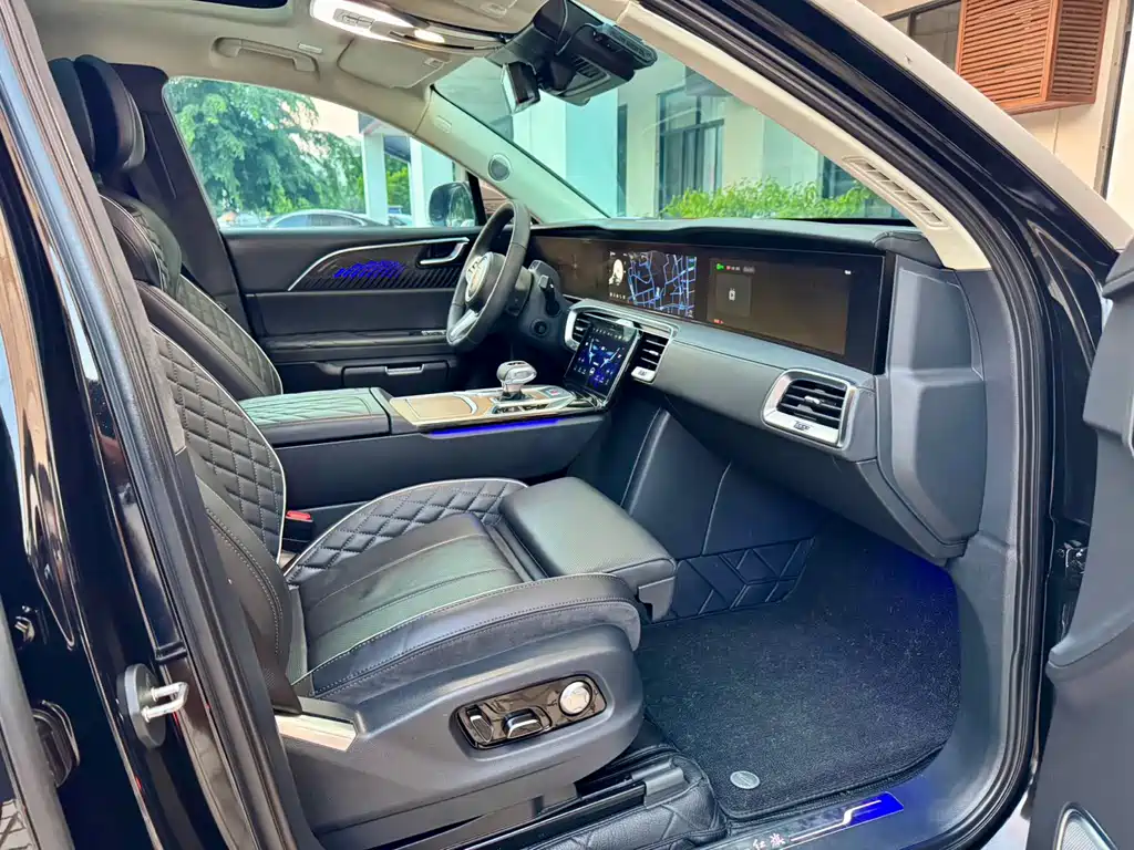Hongqi Hongqi E-HS9 — миниатюра 6