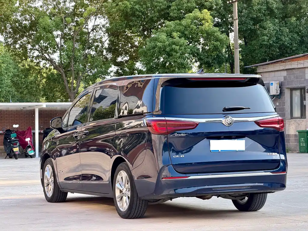 Buick GL8 — миниатюра 13