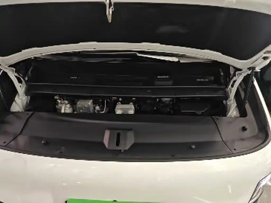 Li Auto Li MEGA — миниатюра 20
