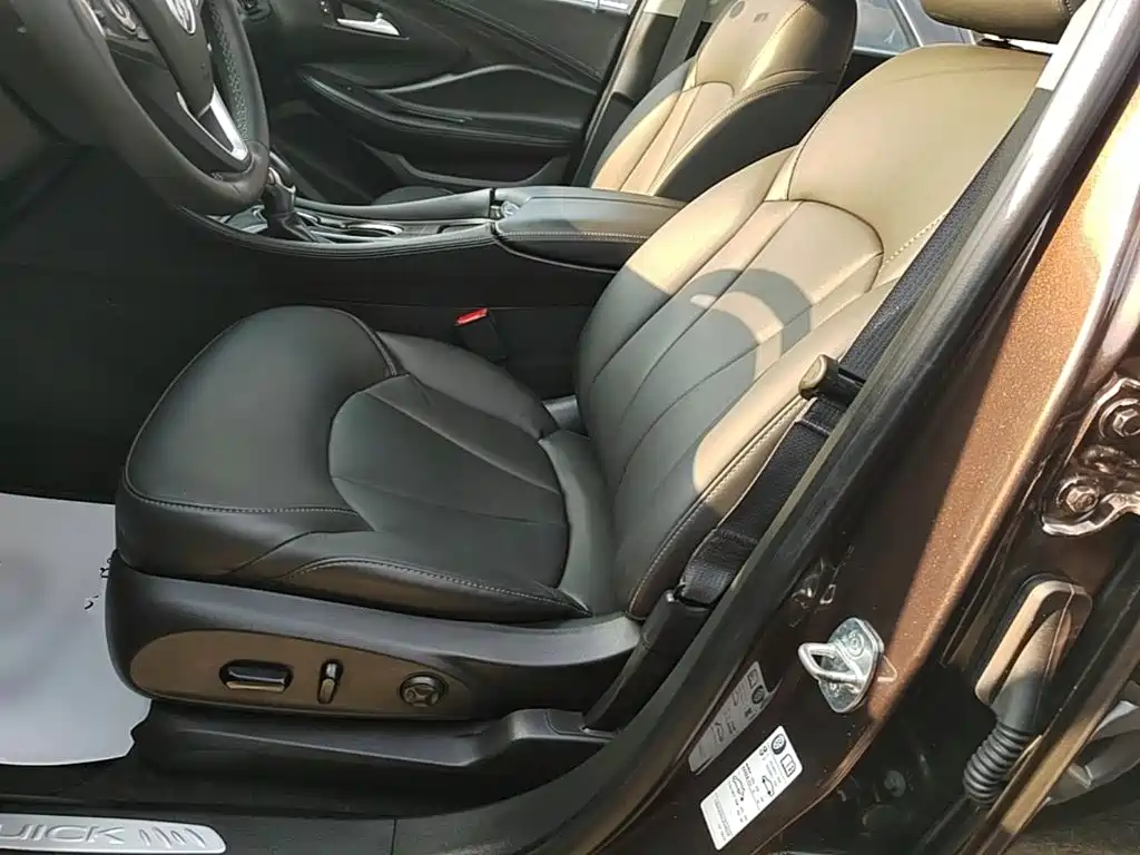 Buick Envision Plus — миниатюра 15