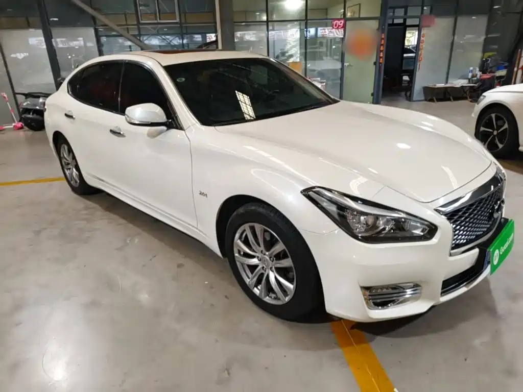 Infiniti Q70 — миниатюра 4